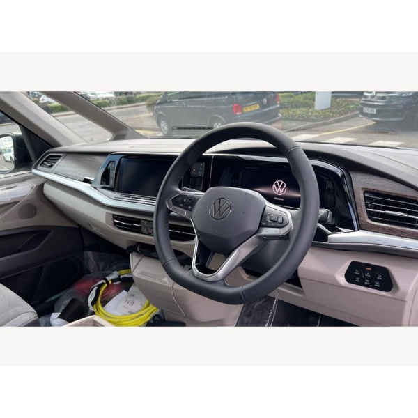 Volkswagen Multivan - 1.4 TSI 13kWh Style DSG L2 Euro 6 (s/s) 5dr