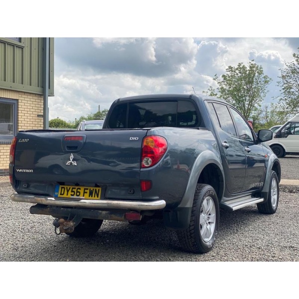 Mitsubishi L200 - 2.5 DI-D Warrior 4WD 4dr