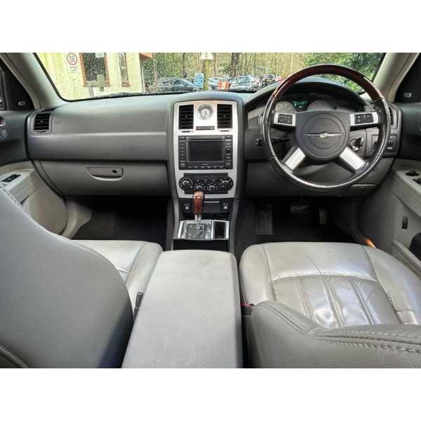 Chrysler 300C - 3.0 CRD V6 4dr