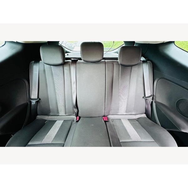 Renault Megane - 1.6 16V Dynamique TomTom Euro 5 3dr