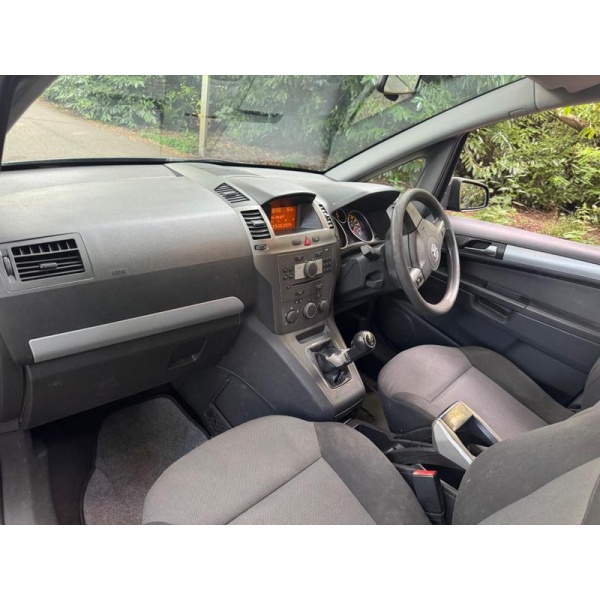 Vauxhall Zafira - 1.6 16V Club Euro 4 5dr