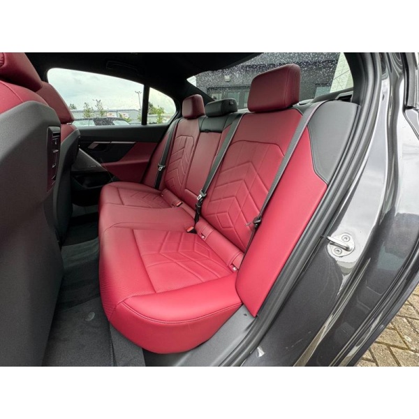 BMW i5 - 40 83.9kWh M Sport Pro Auto eDrive 4dr (11kW Charger)