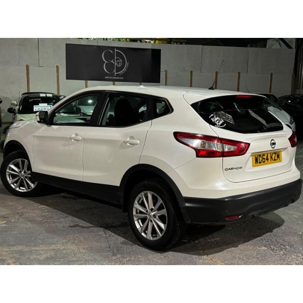 Nissan Qashqai - 1.2 DIG-T Acenta 2WD Euro 5 (s/s) 5dr