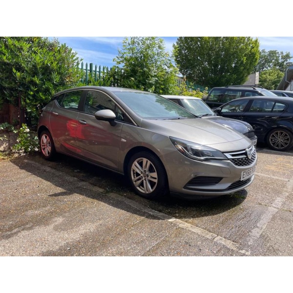 Vauxhall Astra - 1.6 CDTi ecoFLEX Tech Line Hatchback 5dr Diesel Manual Euro 6 (s/s) (110 ps)