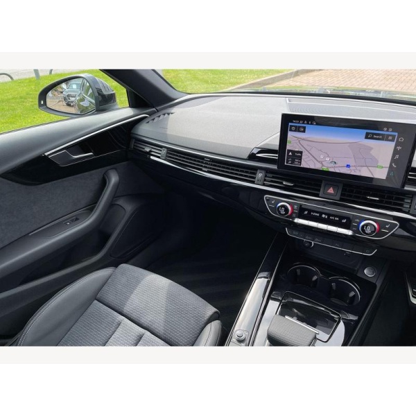 Audi A4 Avant - 2.0 TFSI 35 Black Edition S Tronic Euro 6 (s/s) 5dr