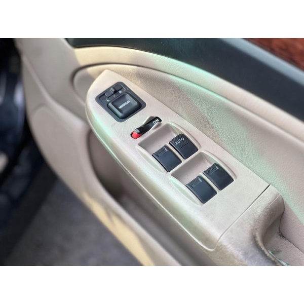 Honda Accord - 2.3i Type V 4dr