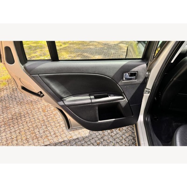 Ford Mondeo - 2.0 TDCi Ghia X 5dr