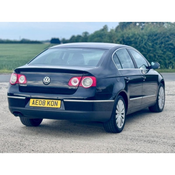 Volkswagen Passat - 2.0 TDI Highline DSG Euro 4 4dr