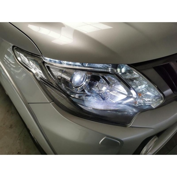 Mitsubishi L200 - 2.4 DI-D DC Warrior Pickup Double Cab 4WD (178 ps) - HEATED LEATHER