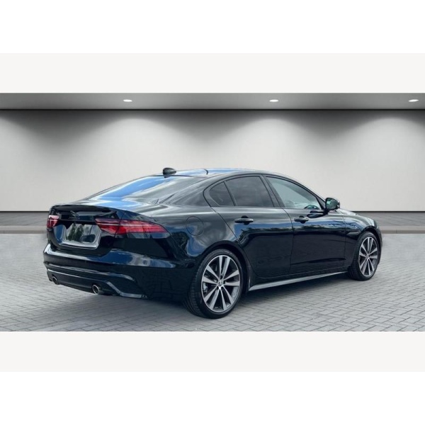 Jaguar XE - 2.0 P250i R-Dynamic HSE Black Auto Euro 6 (s/s) 4dr