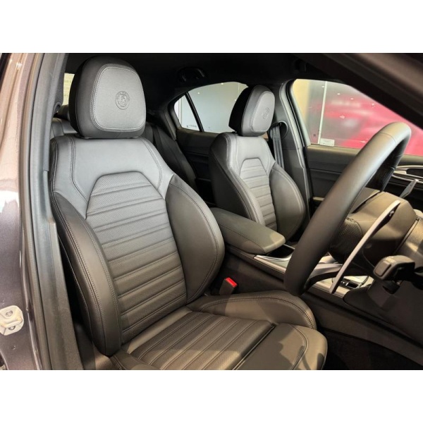 Alfa Romeo Giulia - 2.0T Veloce Auto Euro 6 (s/s) 4dr