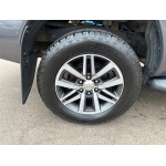 Toyota Hilux - D-4D Invincible Pickup 2.4 Manual Diesel