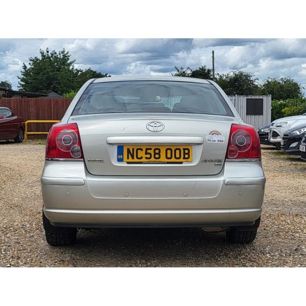 Toyota Avensis - 1.8 VVT-i TR 4dr