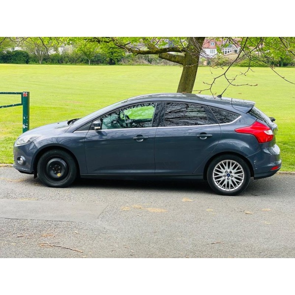 Ford Focus - 1.6 Zetec Euro 5 5dr