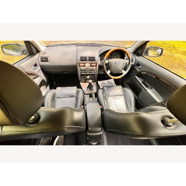 Ford Mondeo - 2.0 TDCi Ghia X 5dr