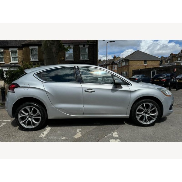 Citroen DS4 - 1.6 VTi DStyle Euro 5 5dr