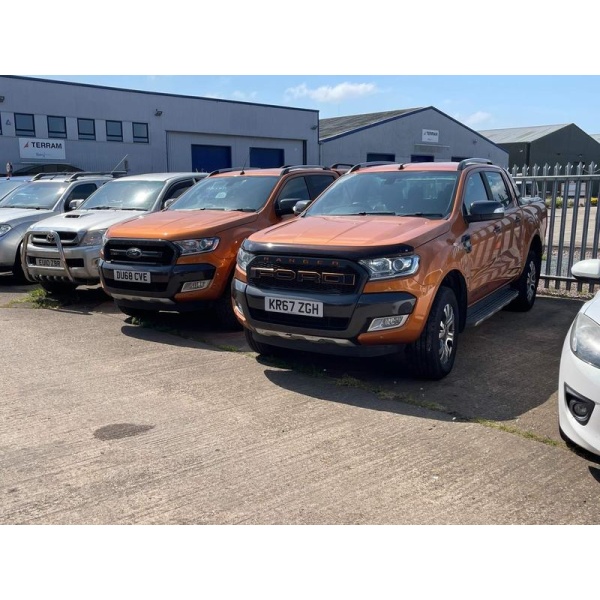 Nissan Navara - 2.5 dCi Outlaw 4dr