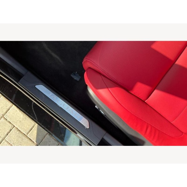 Jaguar XE - 2.0 P250i R-Dynamic HSE Black Auto Euro 6 (s/s) 4dr