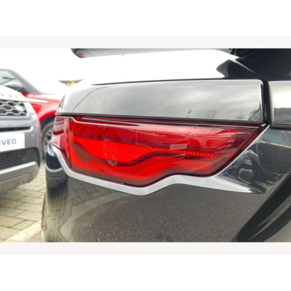 Jaguar F-type - F-TYPE Coupe P300 2.0P RWD Auto R-Dynamic 2dr