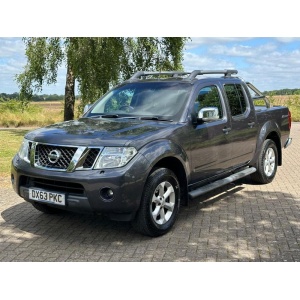 Nissan Navara - 2.5 dCi Tekna Auto 4WD Euro 5 4dr