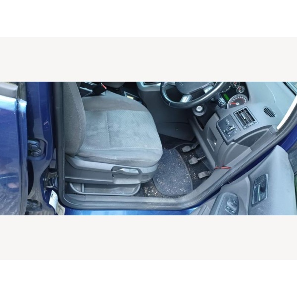 Ford Focus C-max - 1.6 16v Zetec MPV 5dr Petrol Manual (166 g/km, 99 bhp)