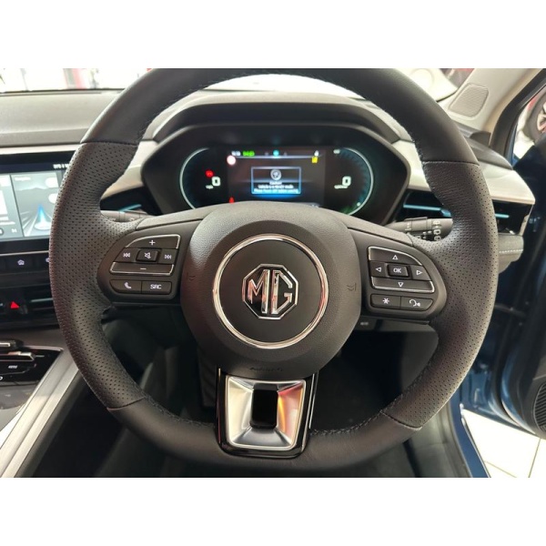MG MG5 - 61.1kWh Trophy Auto 5dr