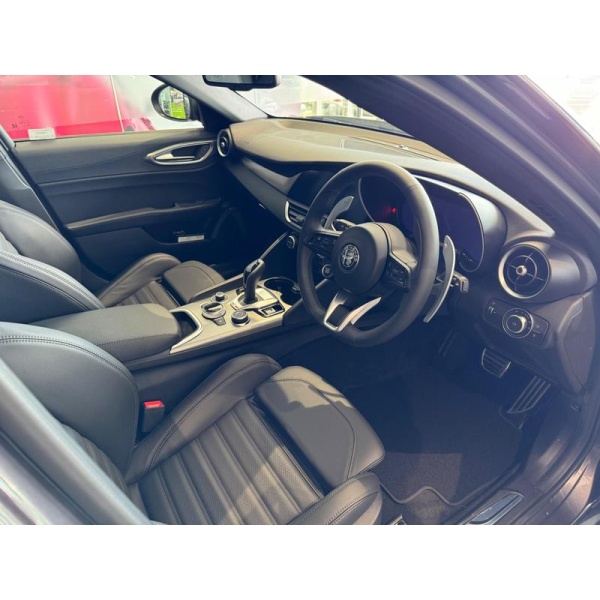 Alfa Romeo Giulia - 2.0T Veloce Auto Euro 6 (s/s) 4dr