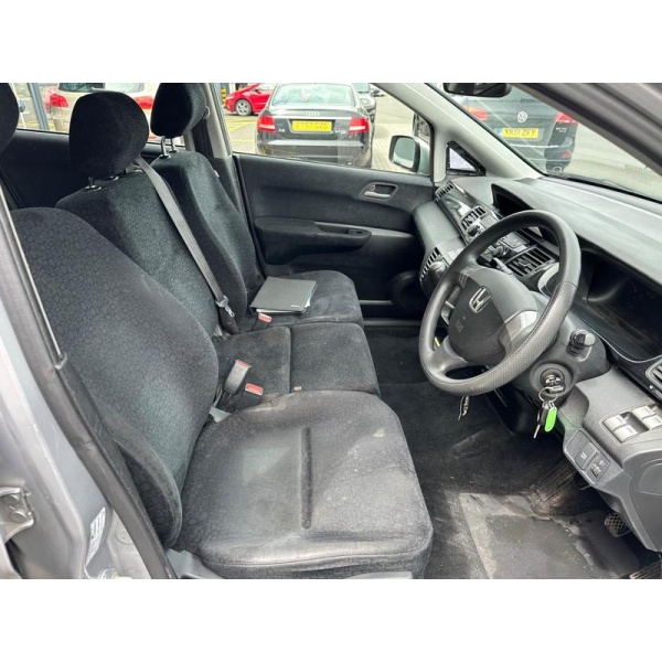 Honda Fr-v - 2.2 i-CDTi SE 5dr