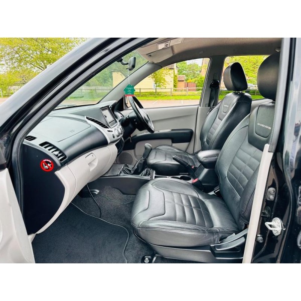 Mitsubishi L200 - 2.5 DI-D Barbarian 4WD Euro 5 4dr (LB)