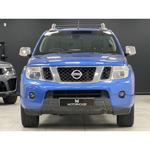 Nissan Navara - 2.5 dCi Tekna 4WD Euro 5 4dr