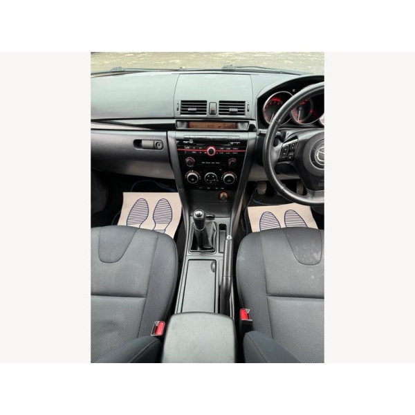 Mazda Mazda3 - 1.6 Sport 4dr