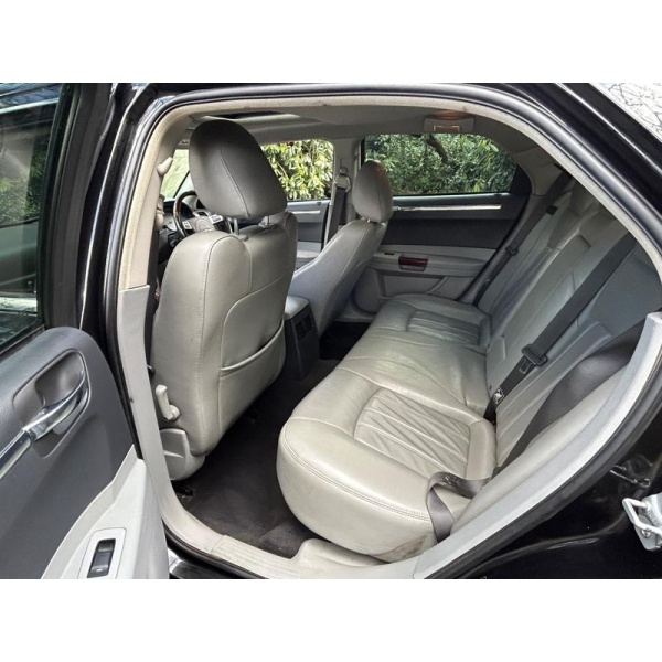 Chrysler 300C - 3.0 CRD V6 4dr