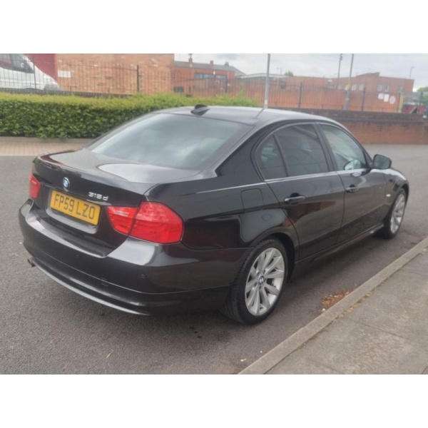BMW 3 Series - 2.0 318d SE Business Edition Saloon 4dr Diesel Manual Euro 5 (143 ps)