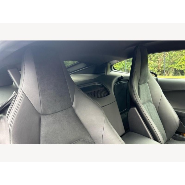 Jaguar F-type - 2.0 P300 R-Dynamic - MASSIVE SAVING!! -Heated seats and Heated steering whe 2dr