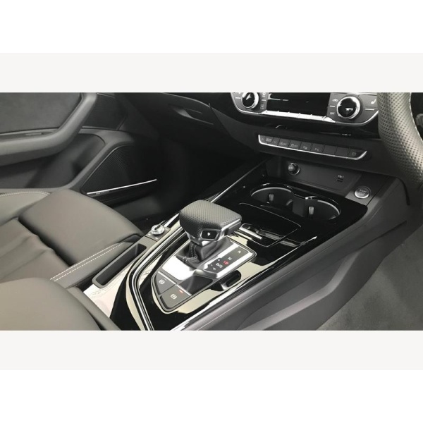 Audi A4 Avant - AUDI A4 Avant Black Edition 35 TFSI 150 PS S tronic 2.0 5dr