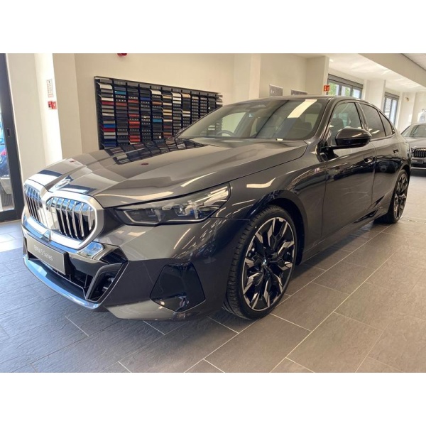 BMW 5 Series - 2.0 520i MHT M Sport Steptronic Euro 6 (s/s) 4dr