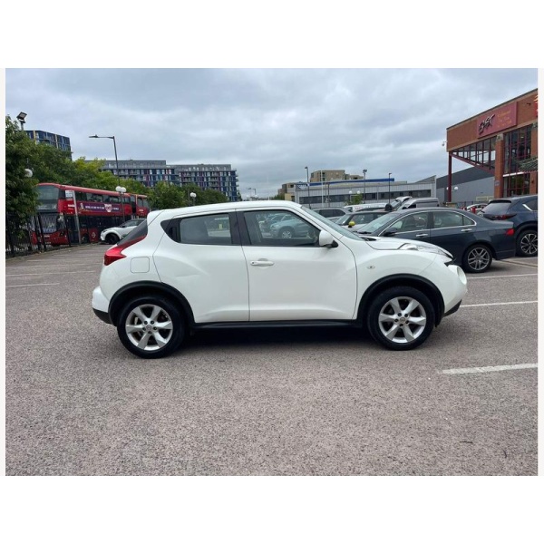 Nissan Juke - 1.6 Acenta Euro 5 5dr