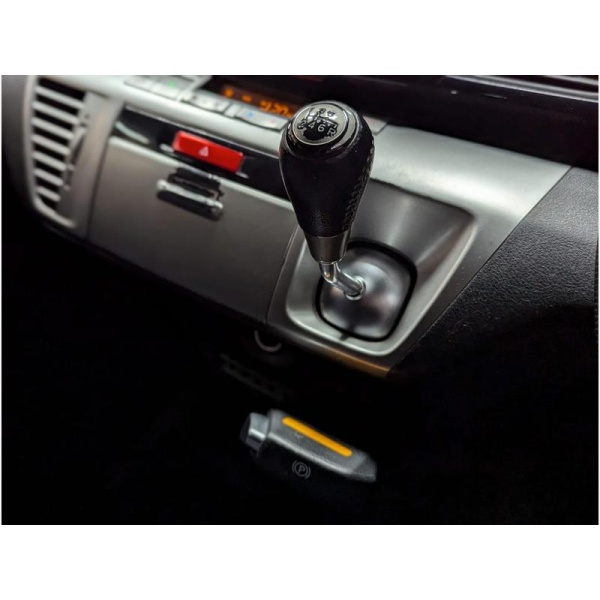 Honda Fr-v - 1.8 i-VTEC ES 5dr