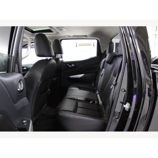 Nissan Navara - 2.3 dCi Tekna 4WD Euro 5 4dr