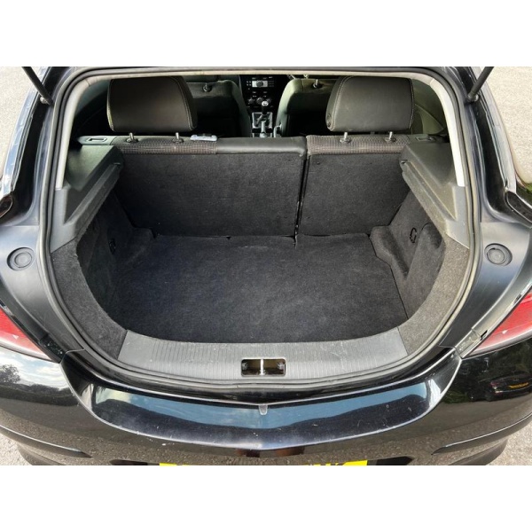 Vauxhall Astra - 1.6i 16v Design Sport Hatch 3dr