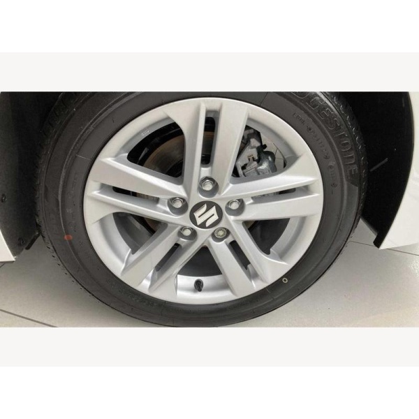 Suzuki Swace - 1.8 Hybrid Motion 5dr CVT