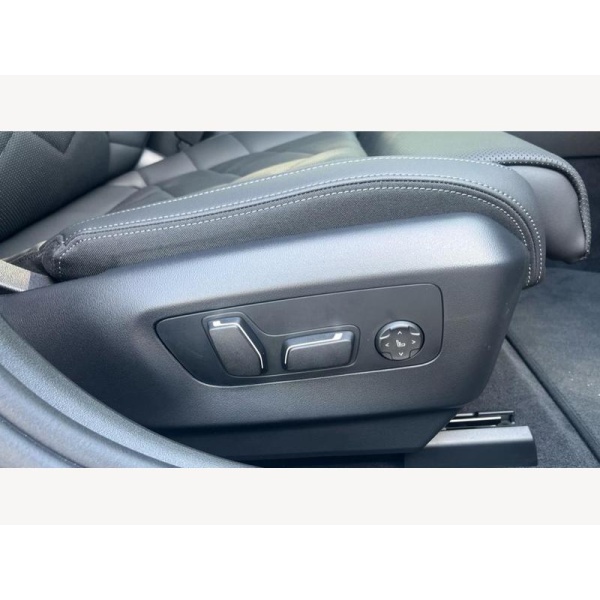 BMW 5 Series - 550e xDrive M Sport Pro Saloon 3.0 4dr