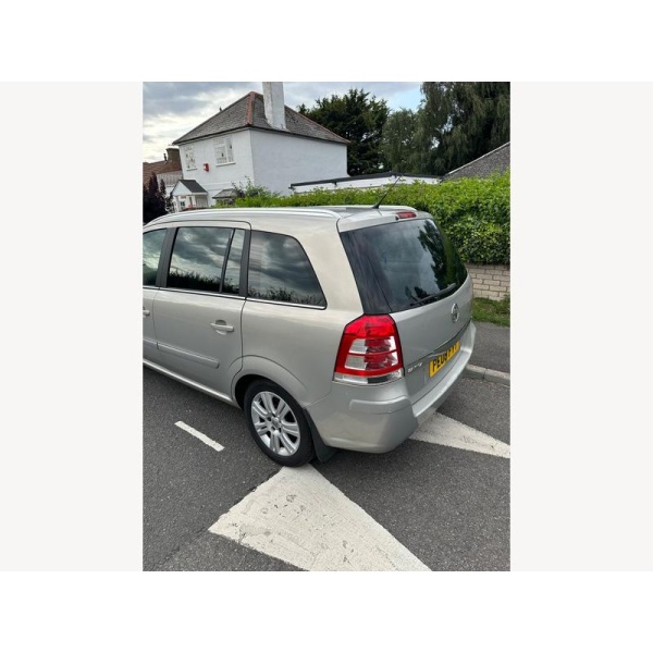 Vauxhall Zafira - 1.8 16V Elite MPV 5dr Petrol Easytronic Euro 4 (140 ps)