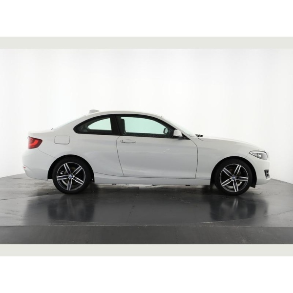 BMW 2 Series - 218D SPORT 2.0 2dr