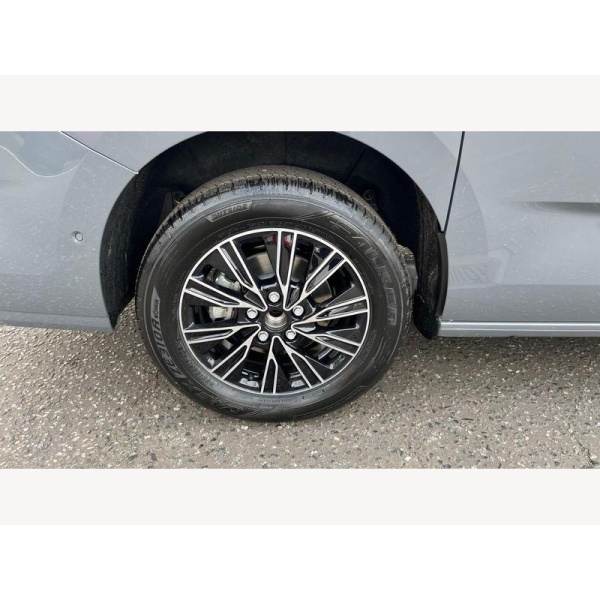 Volkswagen Multivan - 1.4 TSI 13kWh Style DSG L2 Euro 6 (s/s) 5dr