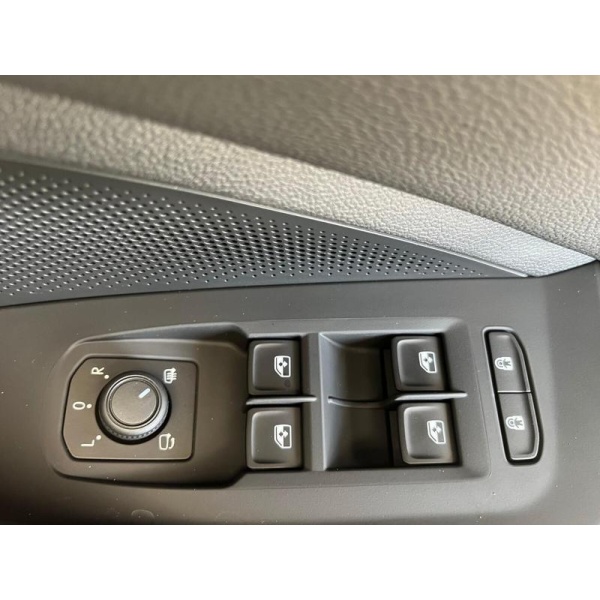 SKODA Superb - 2.0 TDI 193 Laurin + Klement 4X4 5dr DSG