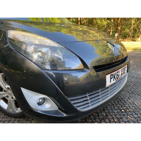 Renault Grand Scenic - 1.5 dCi Dynamique TomTom EDC Euro 5 5dr