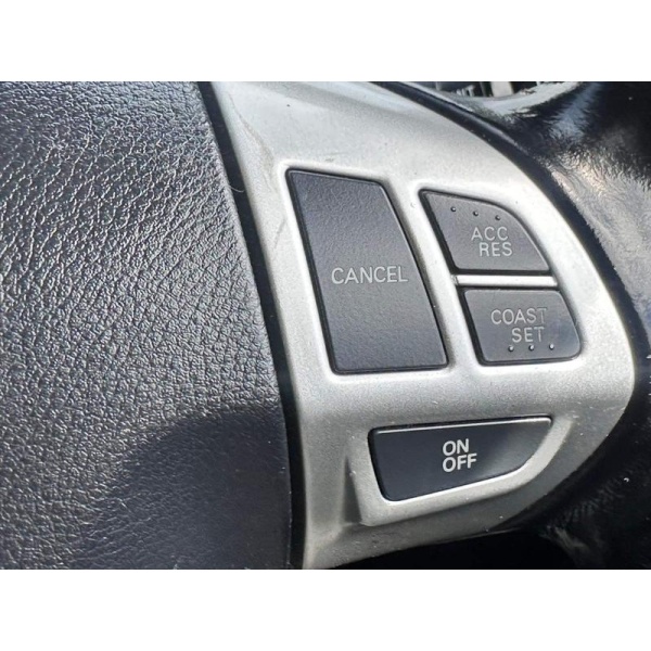 Mitsubishi Outlander - 2.0 DI-DC Warrior 4WD Euro 4 5dr