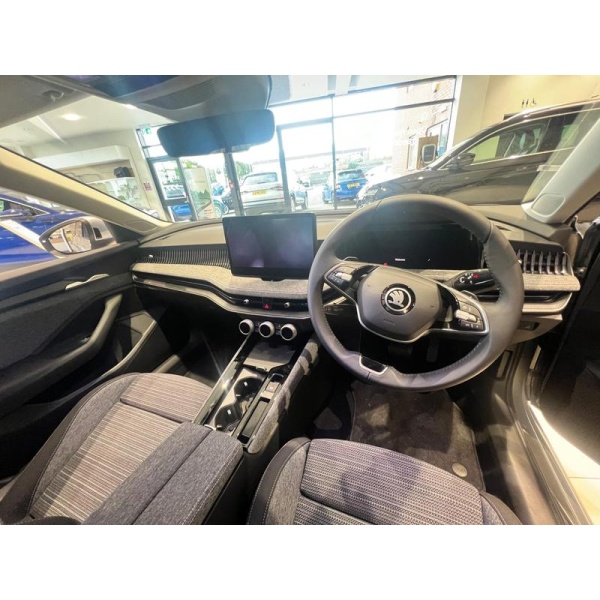 SKODA Superb - 1.5 TSI e-TEC MHEV SE Technology DSG Euro 6 (s/s) 5dr