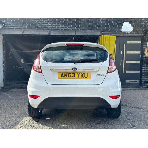 Ford Fiesta - 1.5 TDCi Zetec Euro 5 5dr